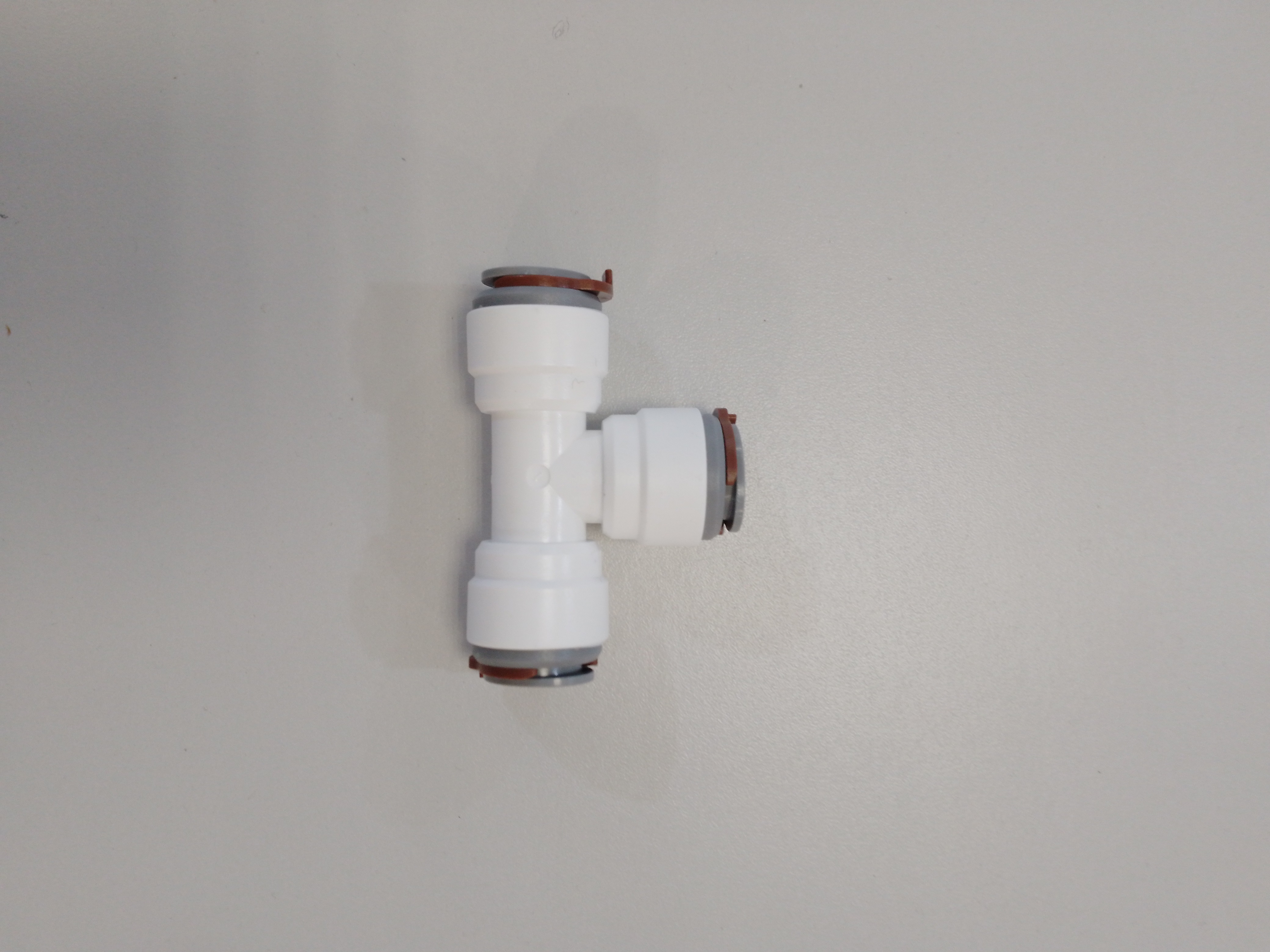 Переходник пластиковый Т-образный 1/2-1/2-1/2(ц/ц/ц) WPC-112 